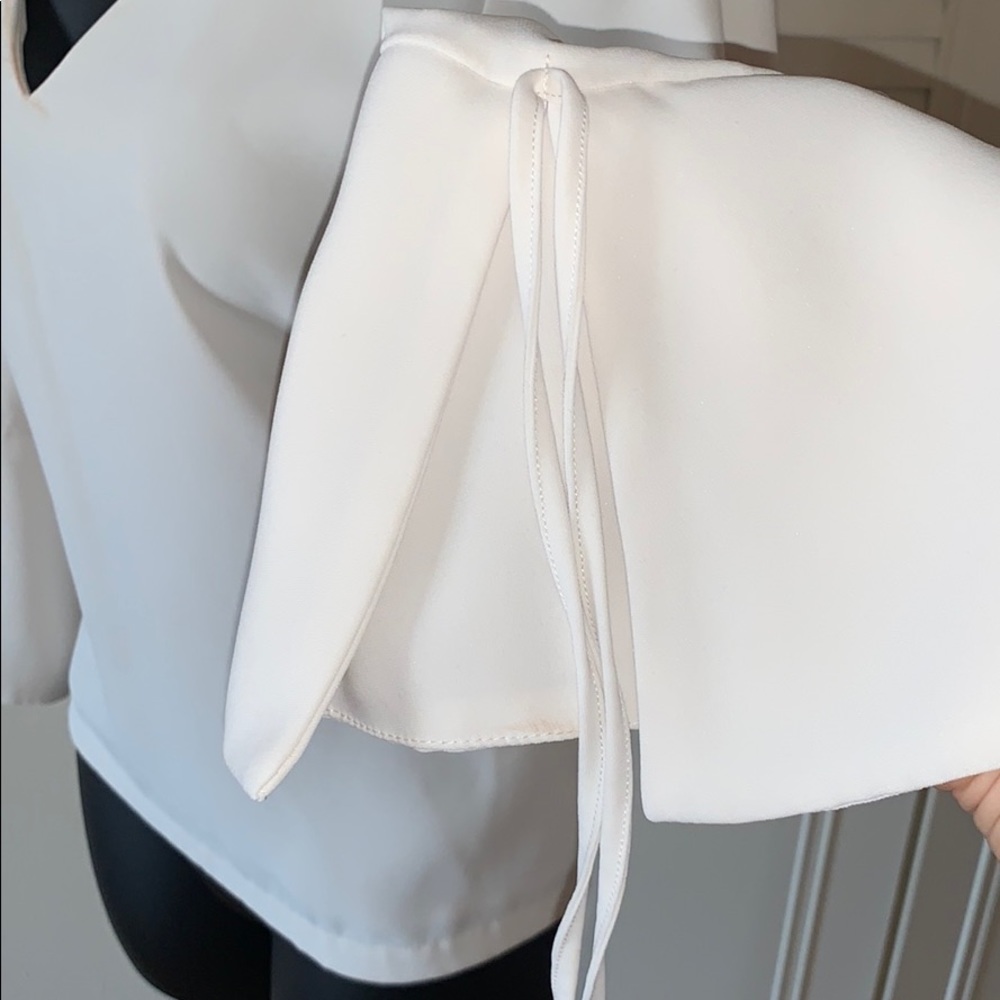 Blouse - Picture 2 of 3